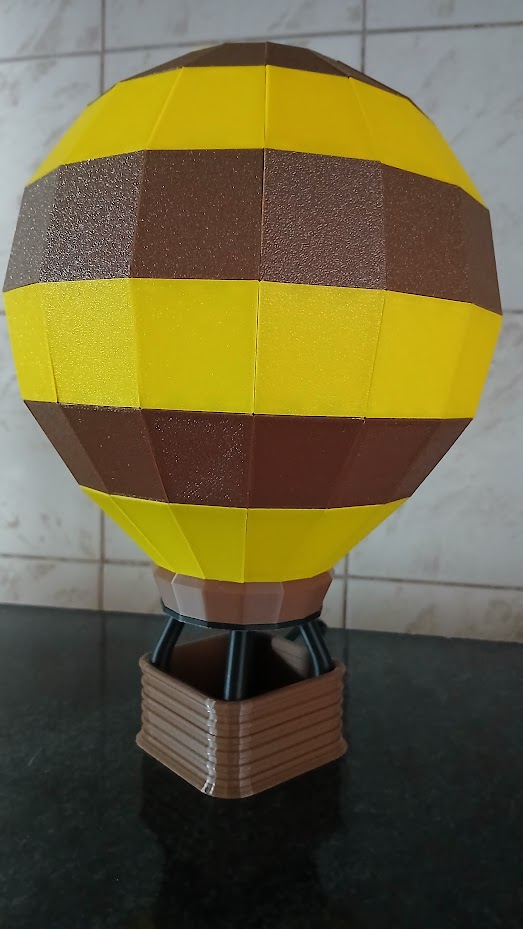 Baluminária física fabricada com o preset enviado pelo cliente